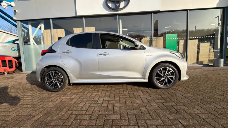 Toyota Yaris 1.5 Hybrid Design 5dr CVT Hybrid Hatchback